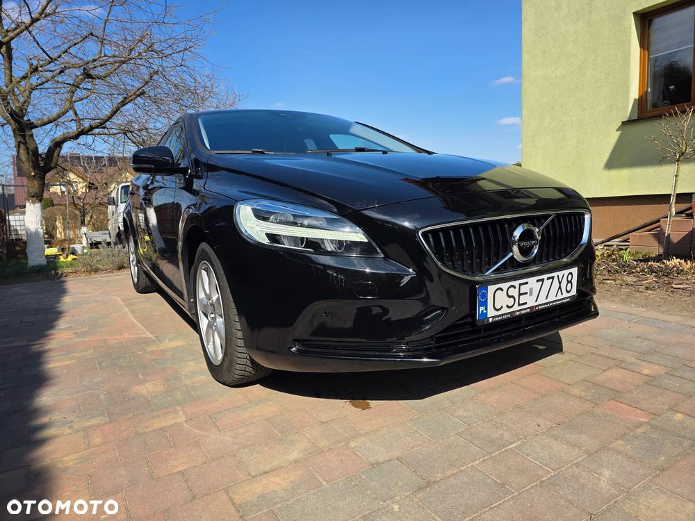 Volvo V40 T2 - 2