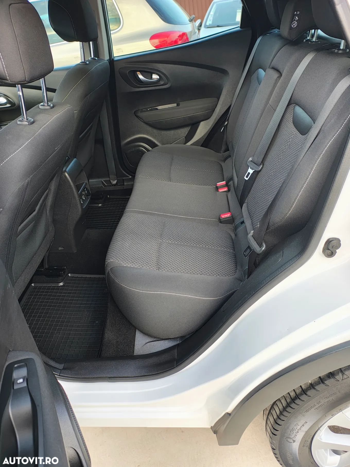Renault Kadjar BLUE dCi 115 EDC BUSINESS EDITION - 16