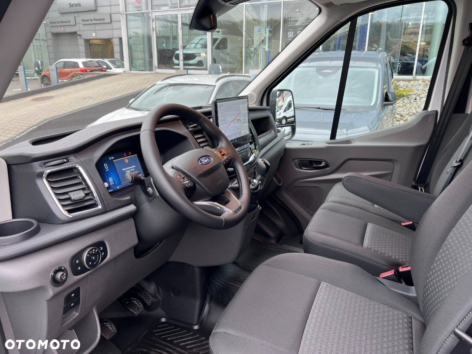 Ford Nowy Transit - 8