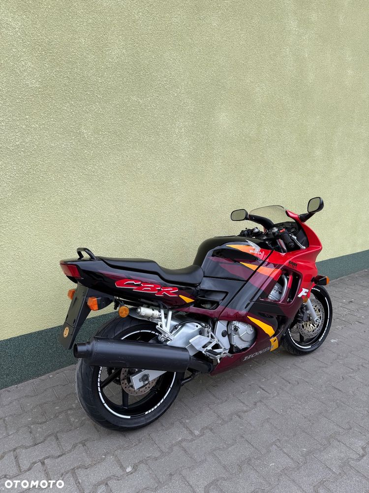 Honda CBR - 10