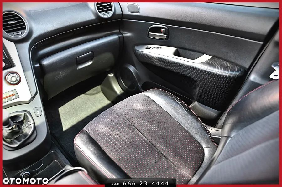 Kia Carens 2.0 CRDi Tour - 20