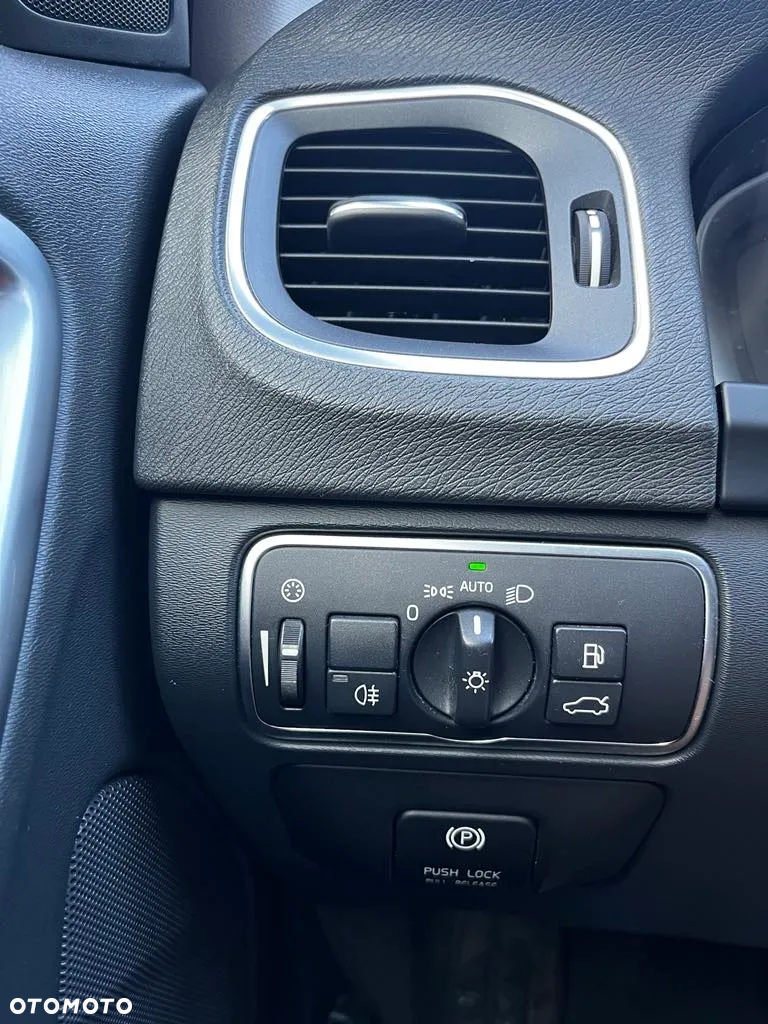 Volvo S60 D3 Momentum - 8