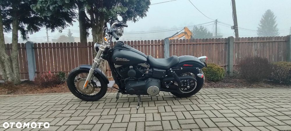 Harley-Davidson Dyna Street Bob - 2