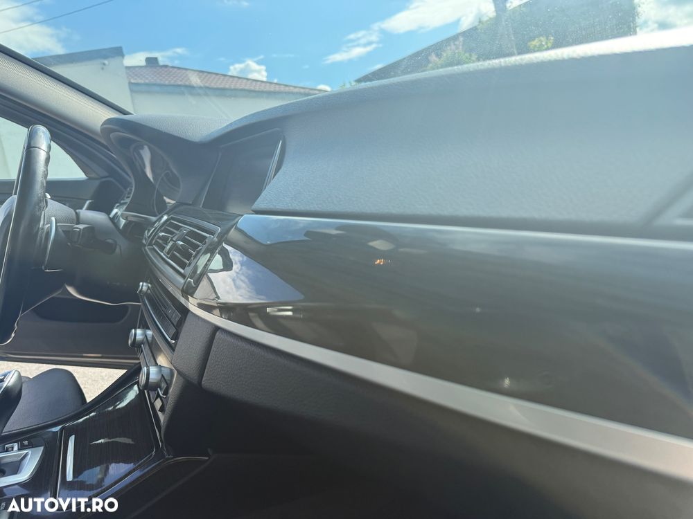 BMW Seria 5 520d AT - 16