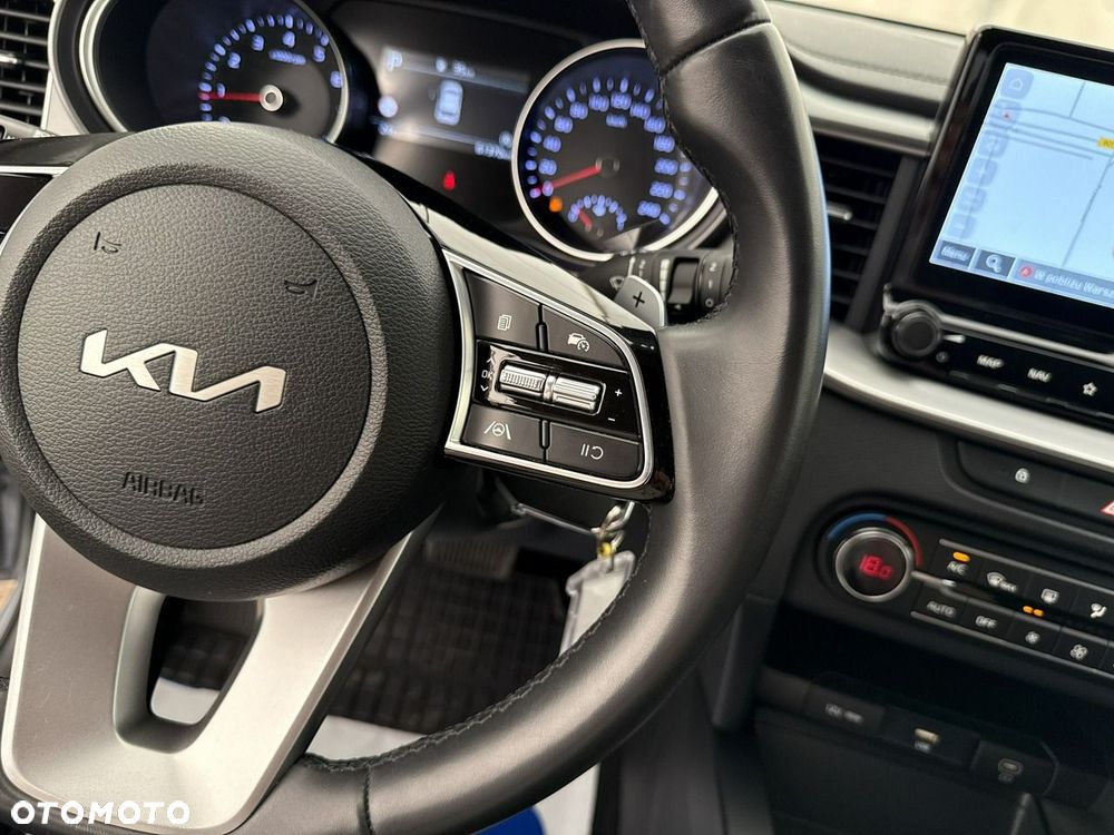Kia Ceed - 26