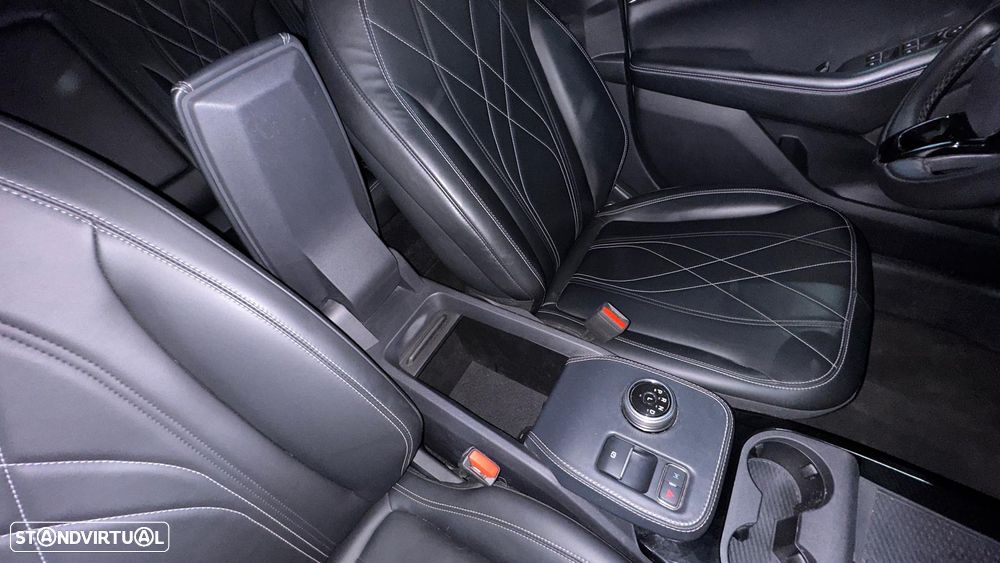 Ford Mustang Mach-E Standard - 30