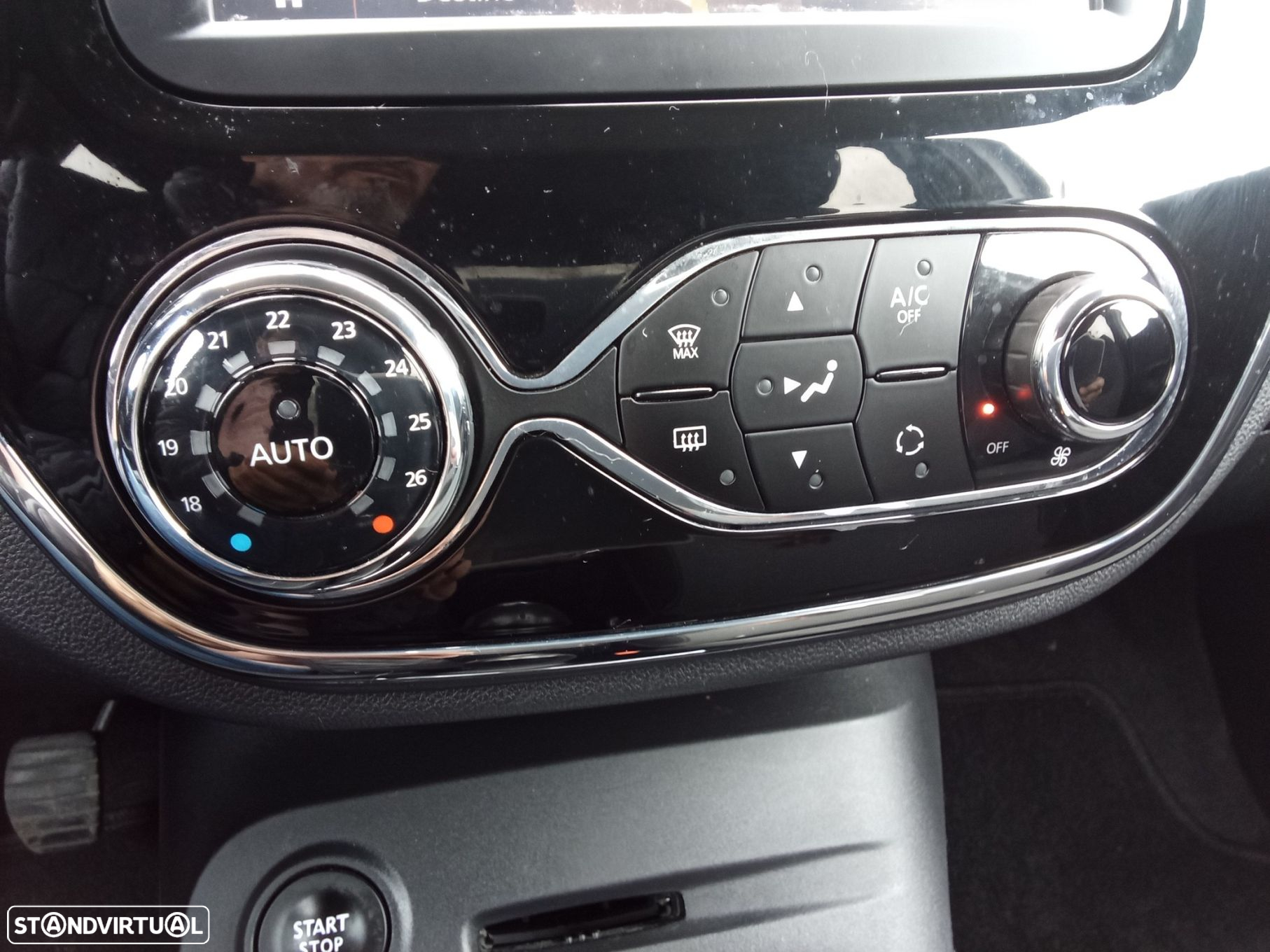 Renault Captur 1.5 dCi - 17