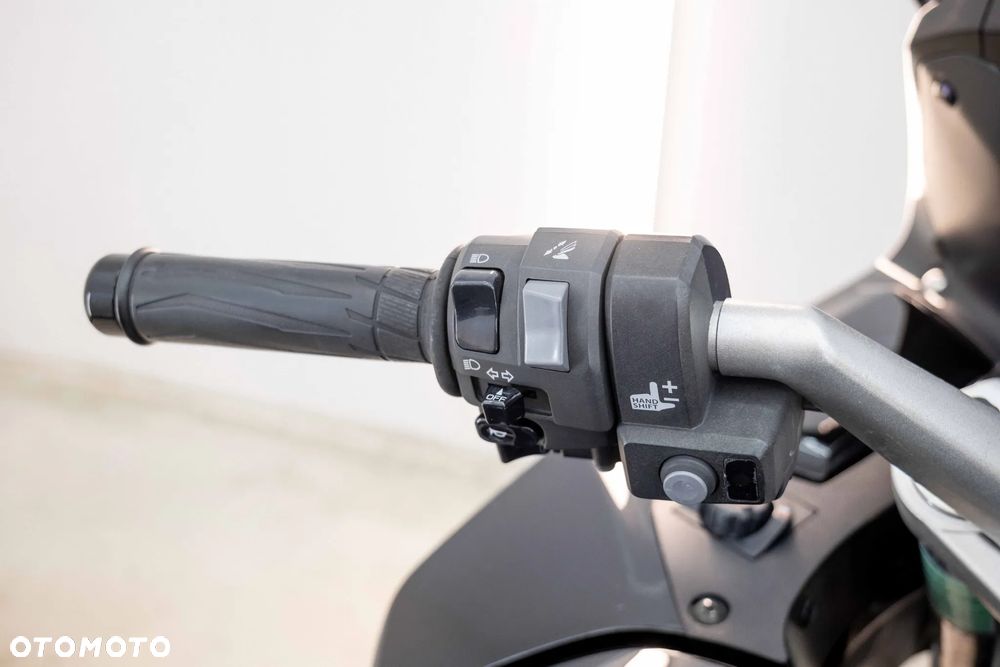 Yamaha FJR - 26