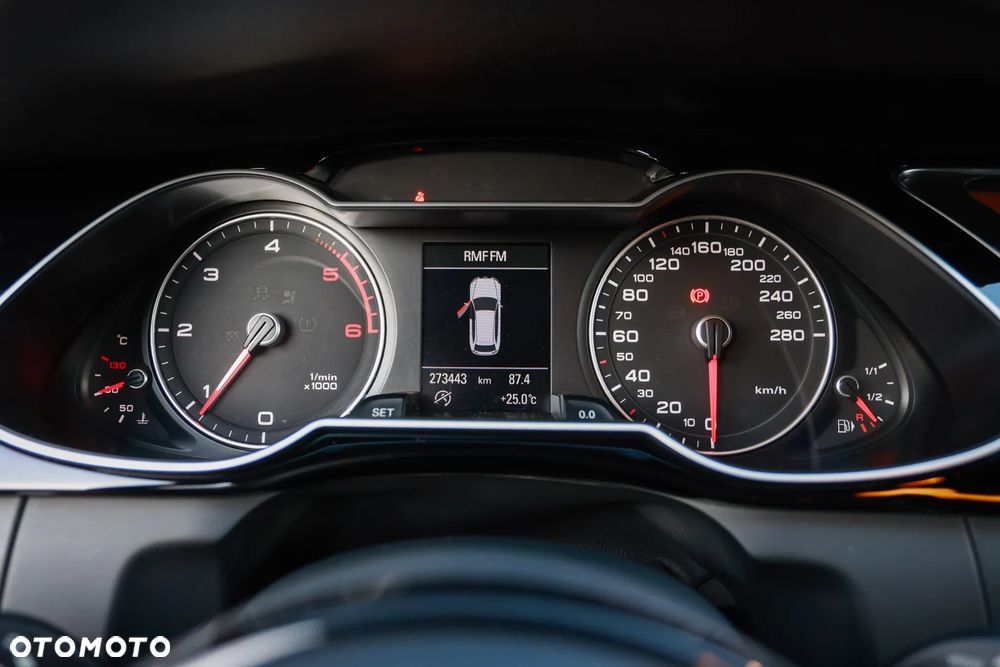 Audi A4 Avant 2.0 TDI DPF clean diesel S line Sportpaket - 25