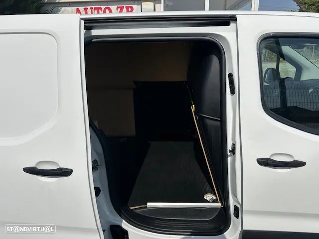 Toyota PROACE CITY 3 LUG. - 8