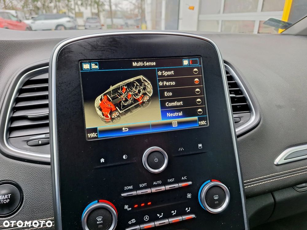 Renault Grand Scenic Gr 1.3 TCe FAP Winter Edition - 21