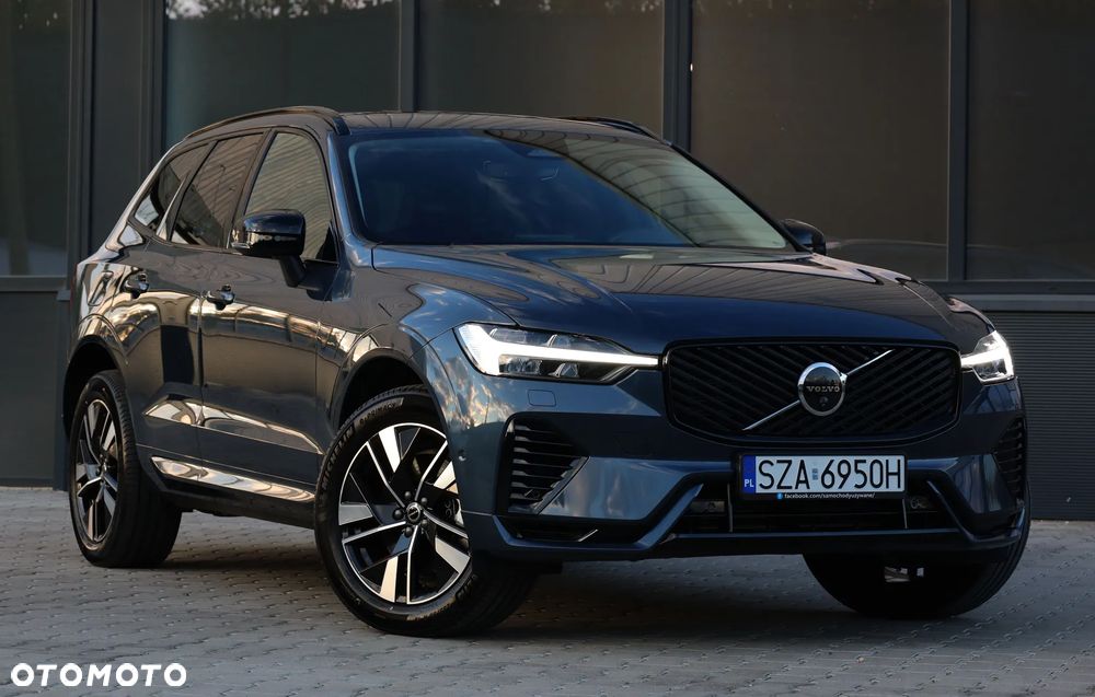Volvo XC 60 T8 AWD Plus Dark - 4