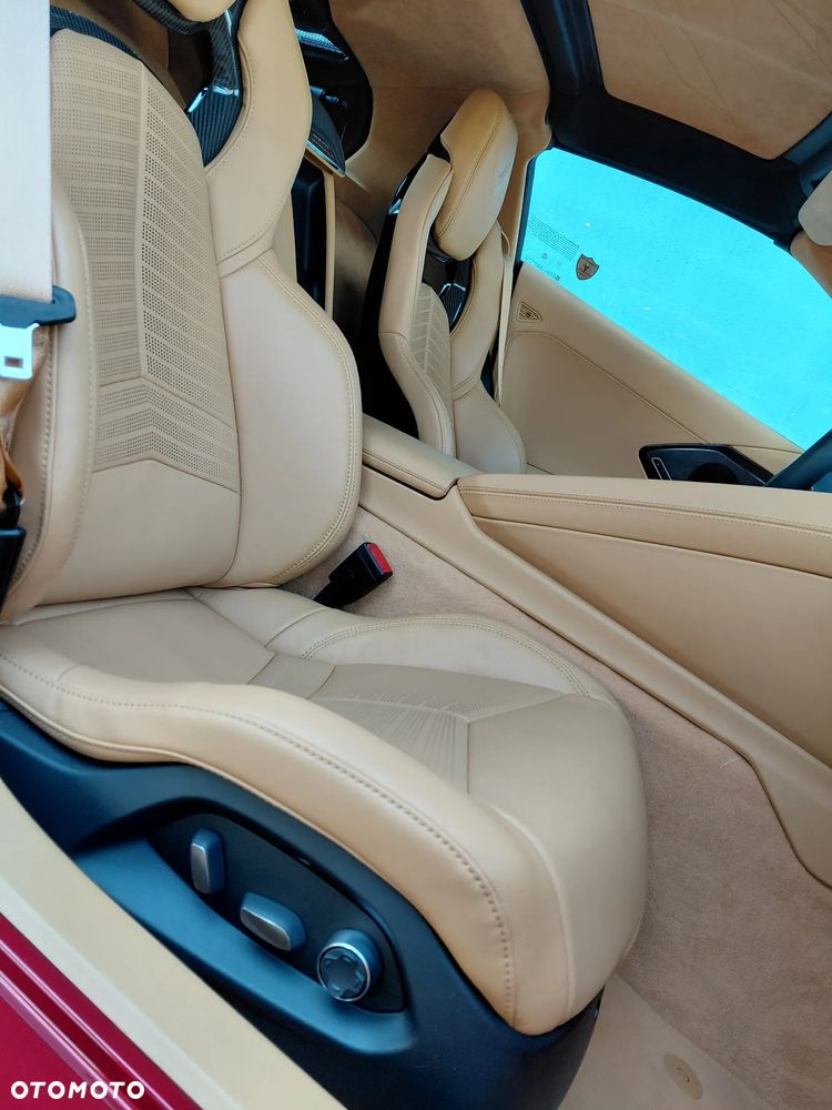 Chevrolet Corvette - 35