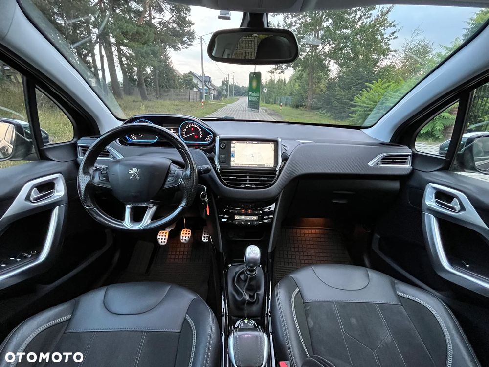 Peugeot 2008 BlueHDi FAP 120 STOP & START GT-Line Edition - 24