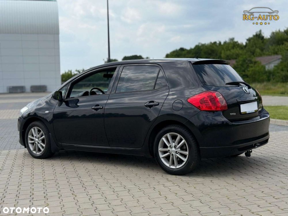 Toyota Auris - 9