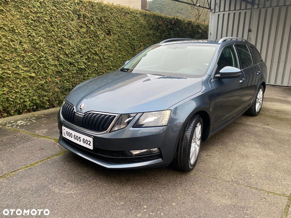 Skoda Octavia 1.6 TDI Premium Edition - 1
