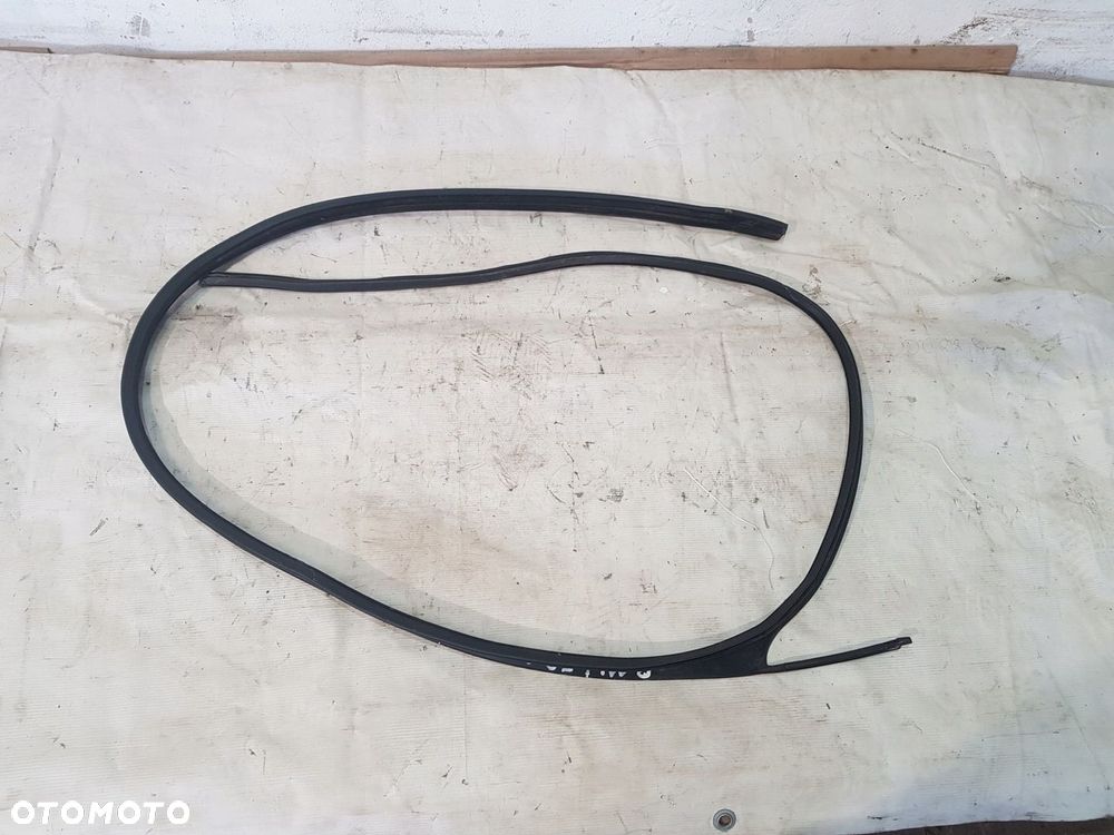 USZCZELKA BOKU DRZWI LEWY PRZÓD BMW E36 SEDAN ORYG - 3