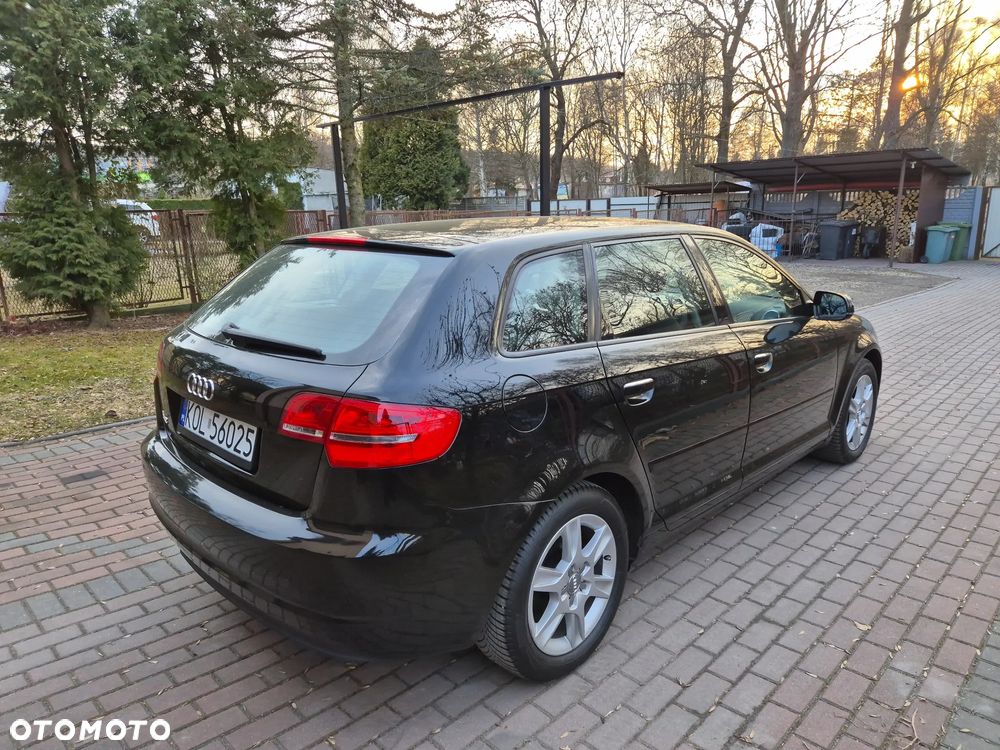 Audi A3 Sportback 1.6 Attraction - 6