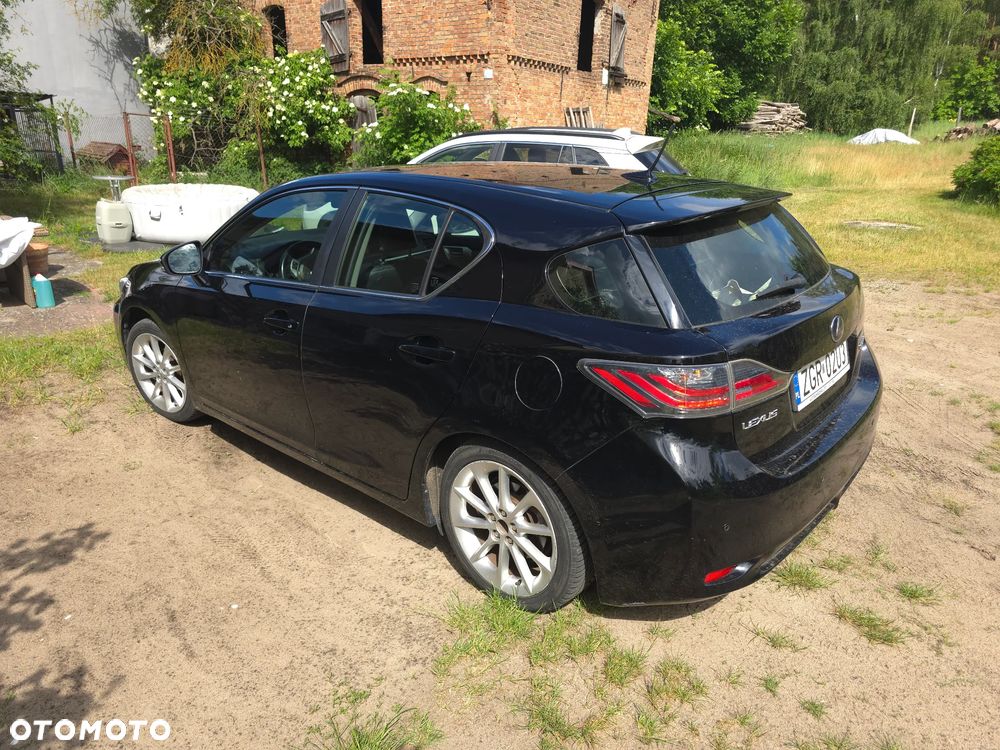 Lexus CT 200h Prestige - 3