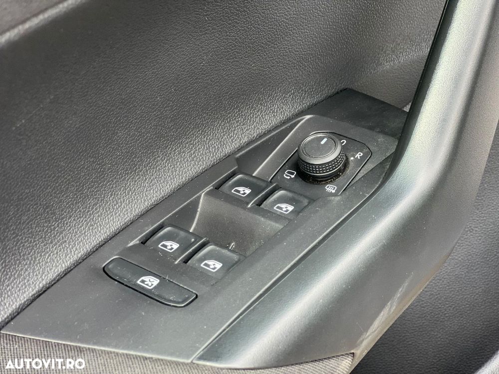 Volkswagen Polo 1.0 TSI DSG Style - 10
