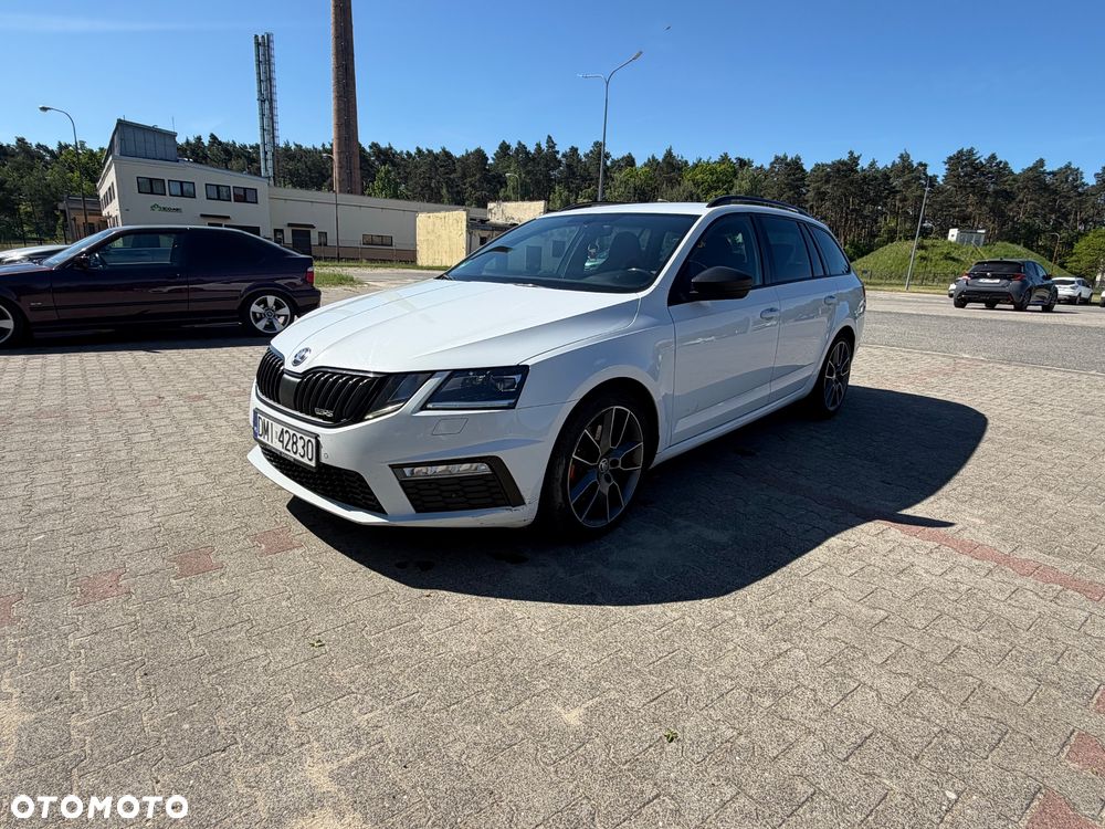 Skoda Octavia 2.0 TDI RS DSG - 6