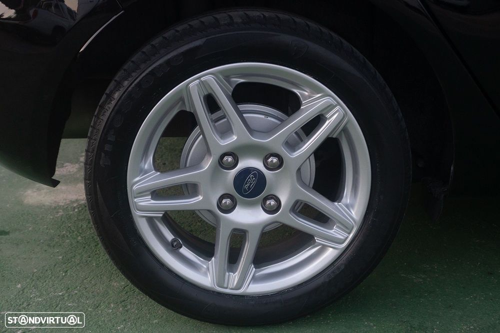 Ford Fiesta 1.0 T EcoBoost Titanium - 8