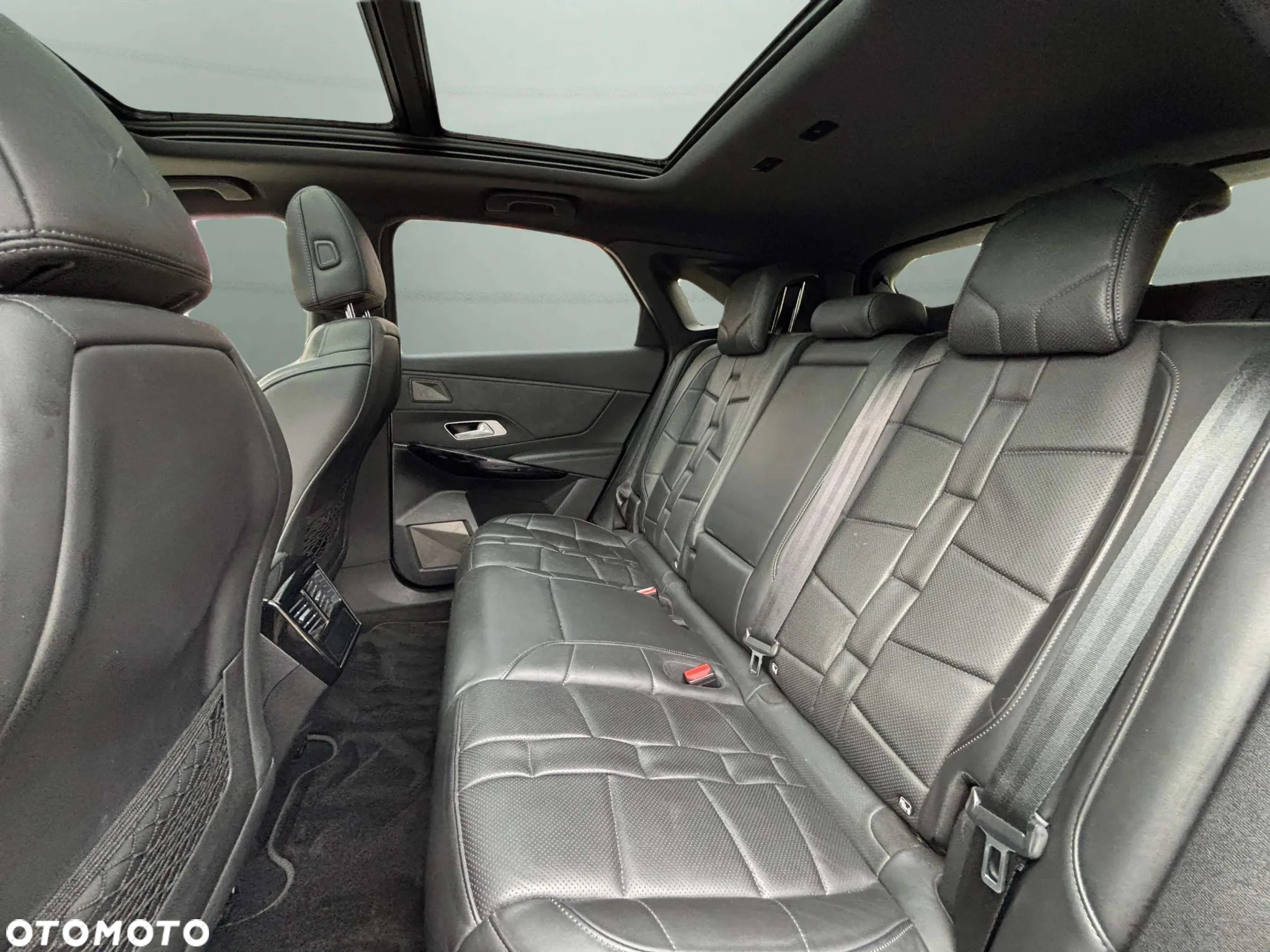 DS Automobiles DS 7 Crossback - 12