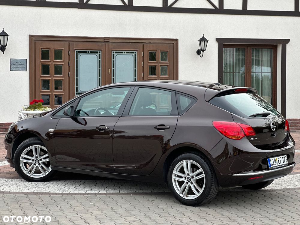Opel Astra 1.6 ENERGY - 13