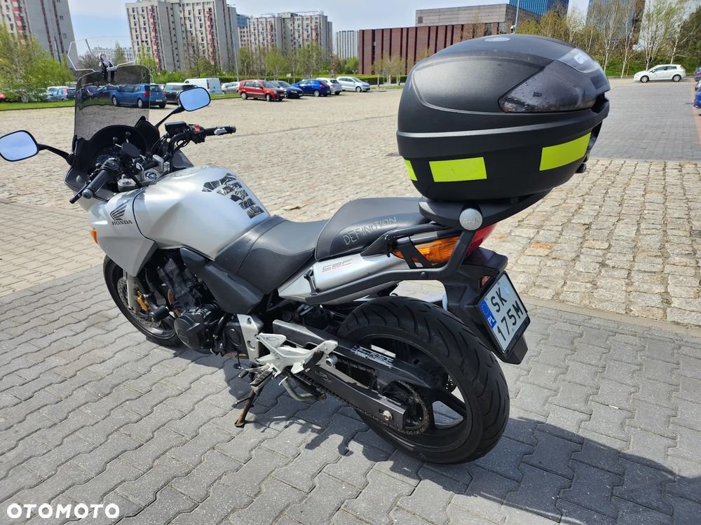 Honda CBF - 10