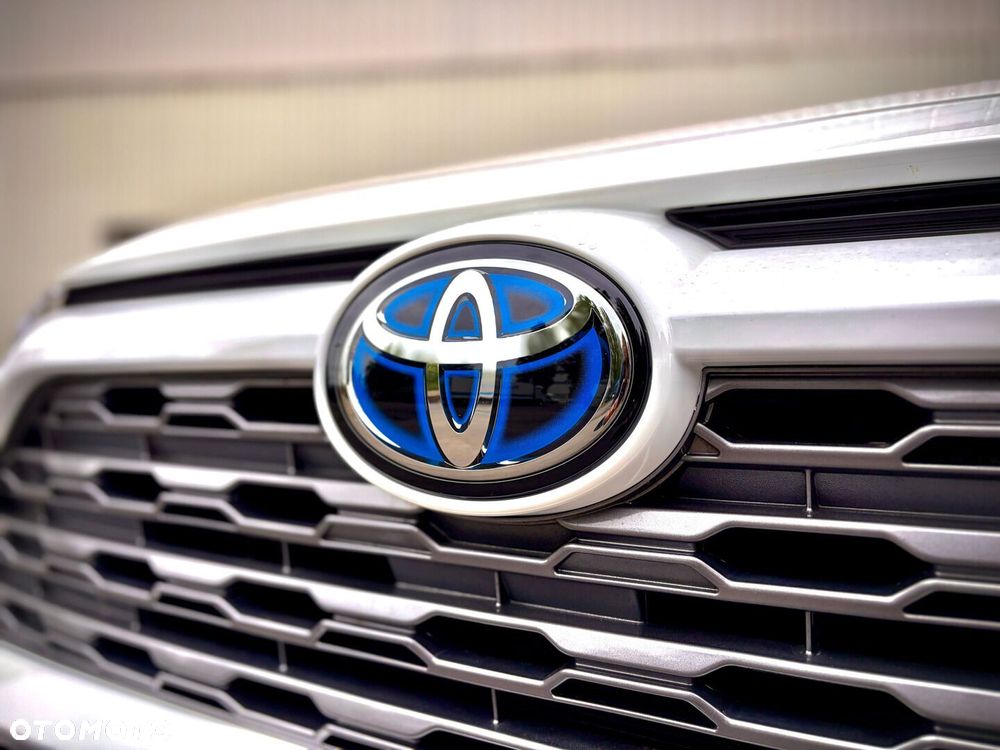 Toyota RAV4 - 11
