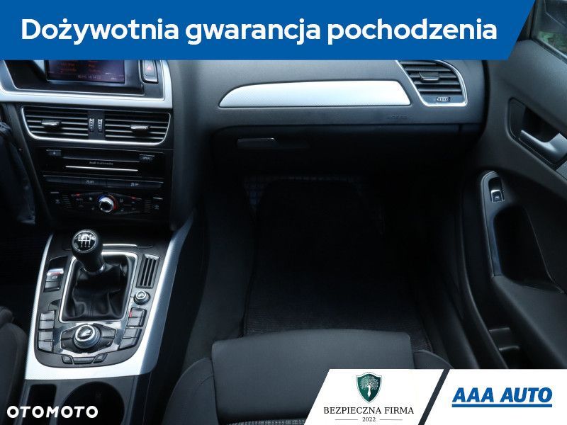 Audi A4 Limousine - 10