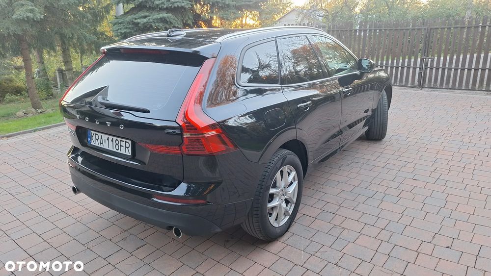 Volvo XC 60 B4 D AWD Geartronic Momentum Pro - 5