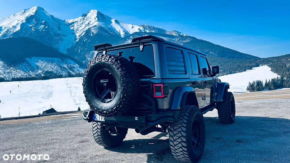 Jeep Wrangler - 8