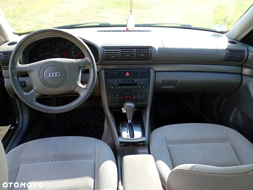 Audi A4 Avant - 9