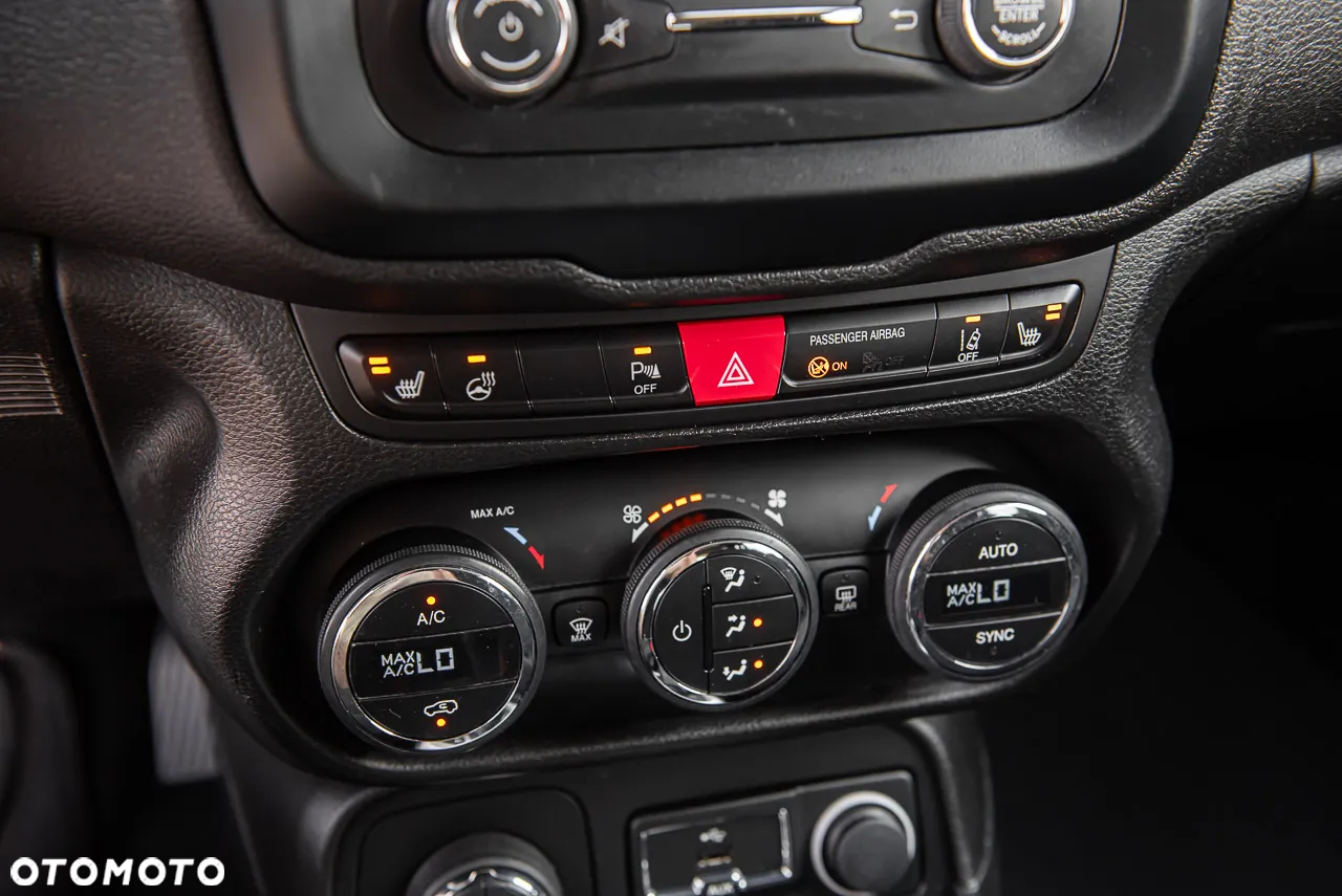 Jeep Renegade 2.0 MultiJet Limited 4WD S&S - 23