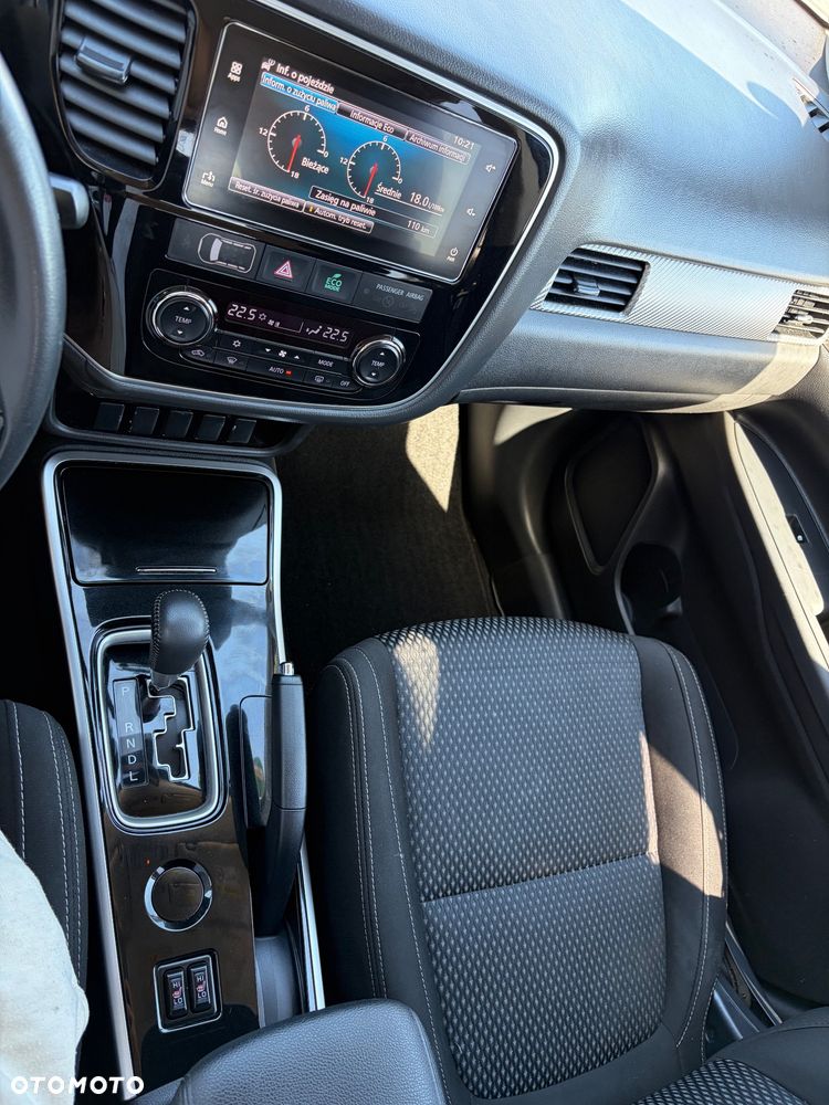 Mitsubishi Outlander 2.0 2WD CVT Edition+ - 23
