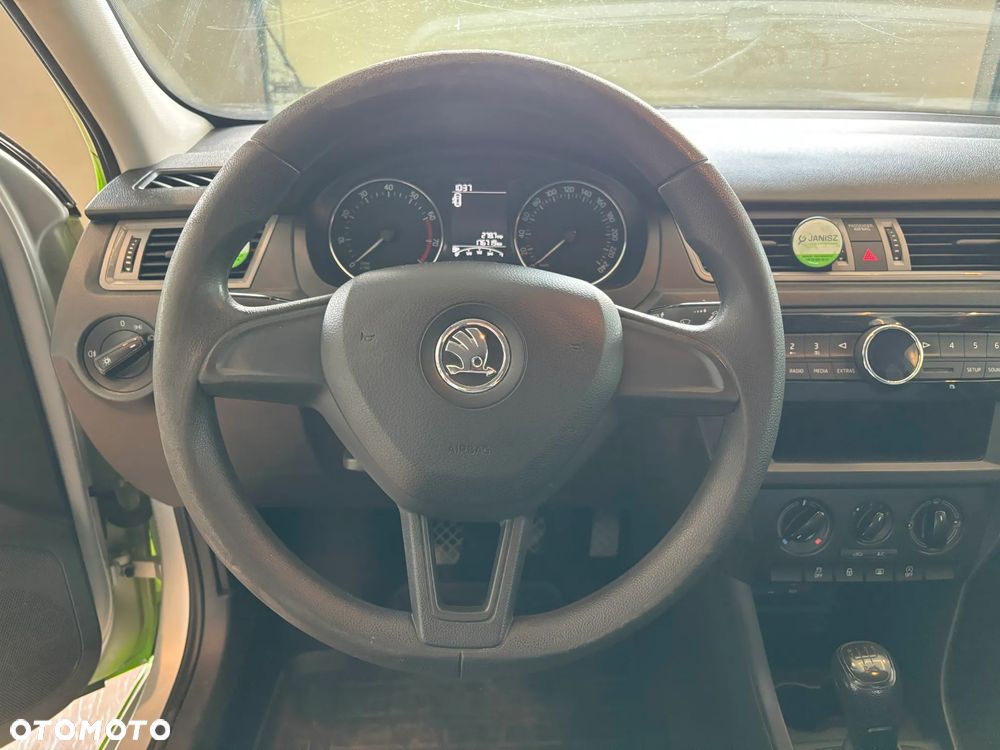 Skoda RAPID 1.2 TSI Active - 15