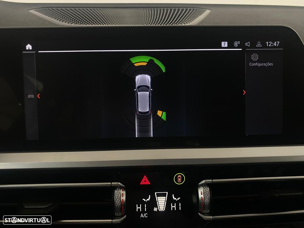 BMW 318 d Line Sport Auto - 31