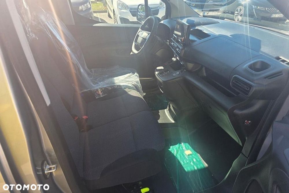 Opel Combo Van L2H1 EAT8 1.5 130KM - 9