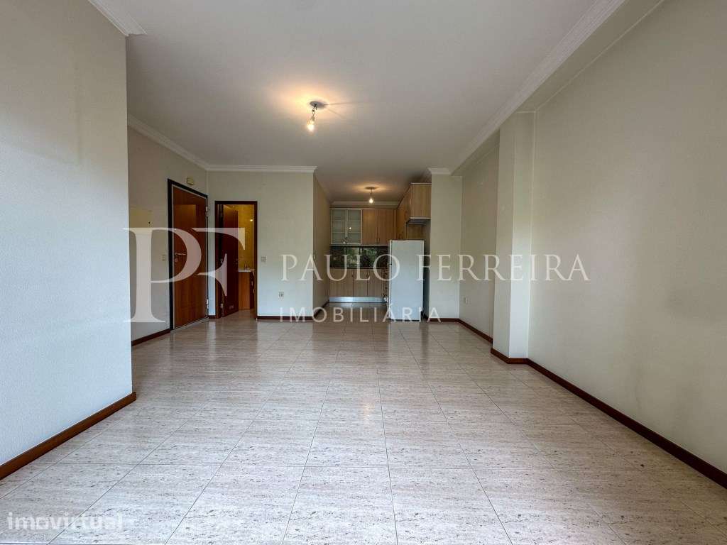 Apartamento T1 com lugar de garagem - Grande imagem: 3/8