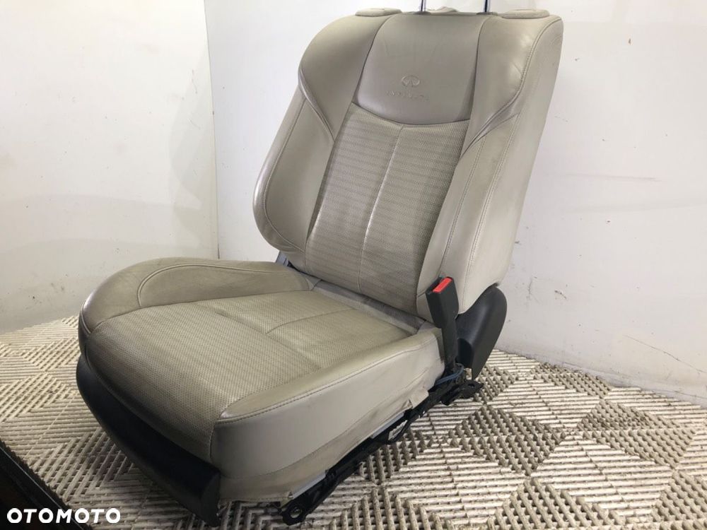 FOTEL PRAWY PRZÓD  INFINITI Q70 (Y51) 2013 - 2022 3.0 175 kW [238 KM] olej napędowy 2013 - 2022 - 3