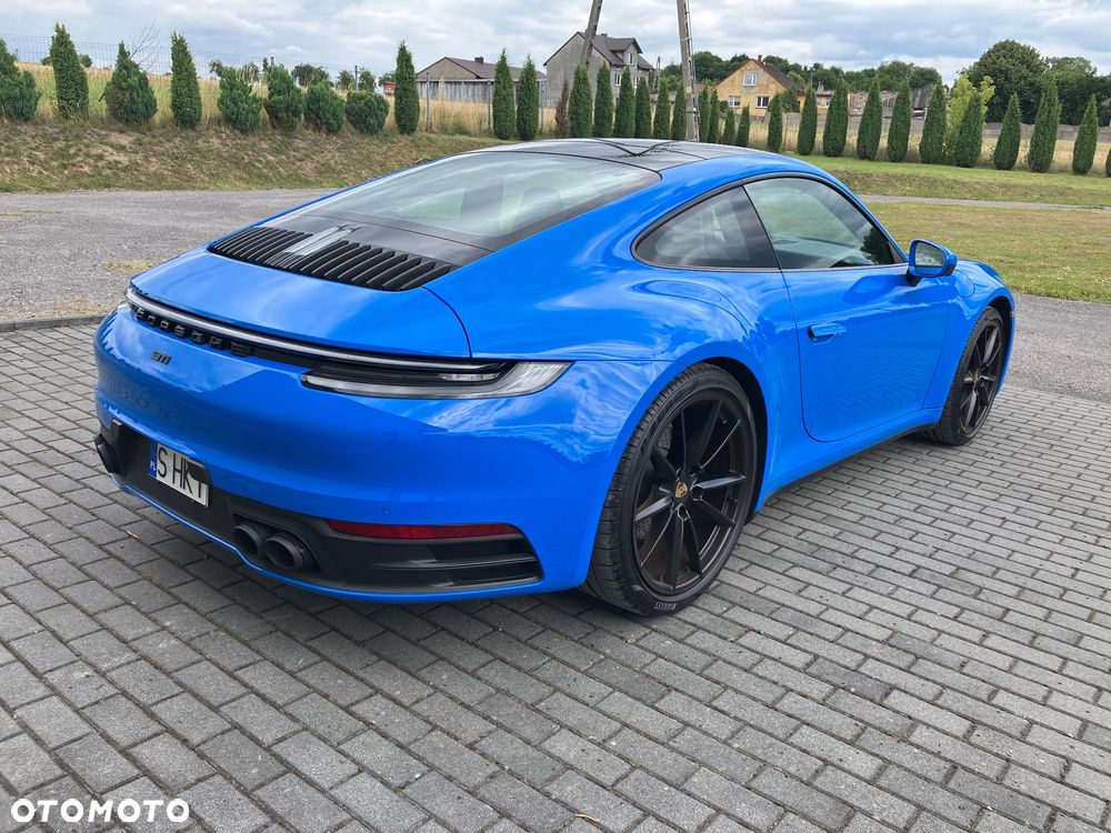 Porsche 911 Carrera - 5
