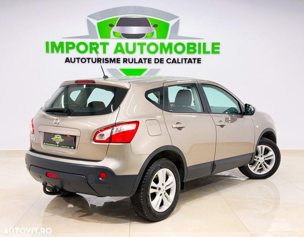 Nissan Qashqai 1.6 Visia - 12