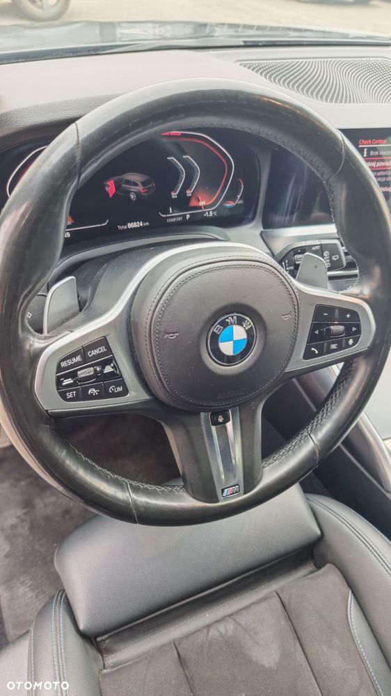 BMW Seria 3 320d xDrive Edition M Sport Shadow - 22