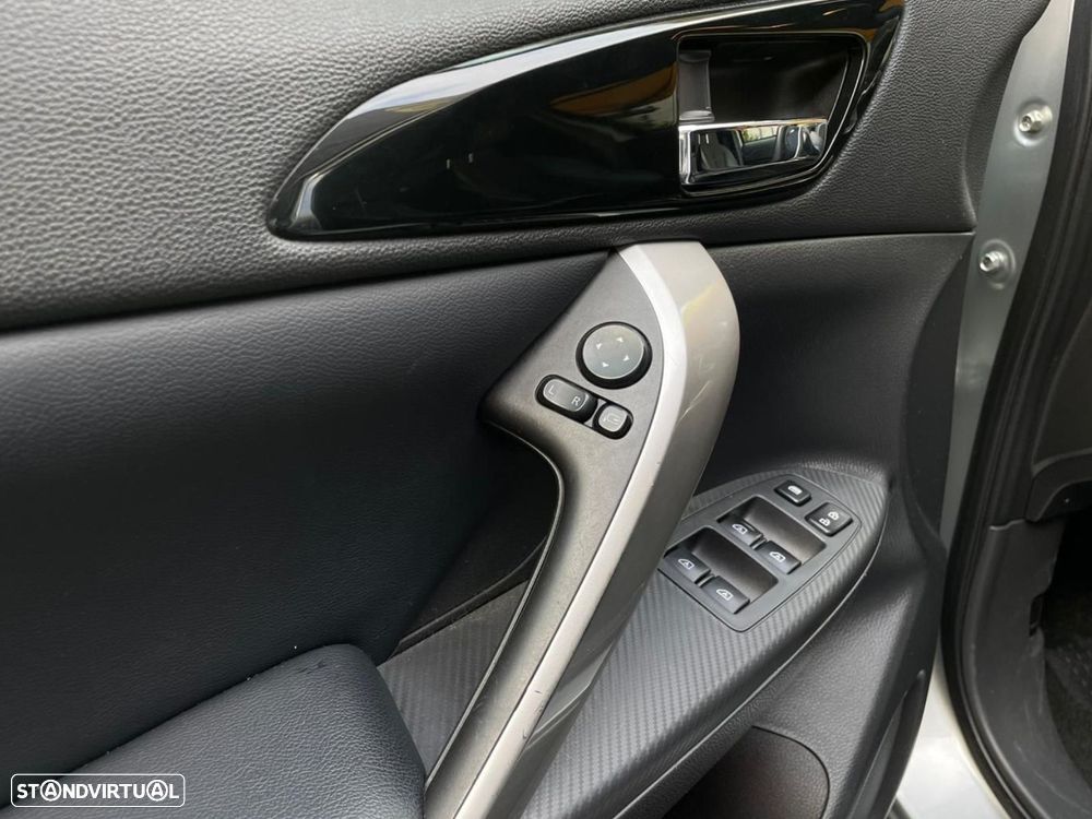 Mitsubishi Eclipse Cross - 16