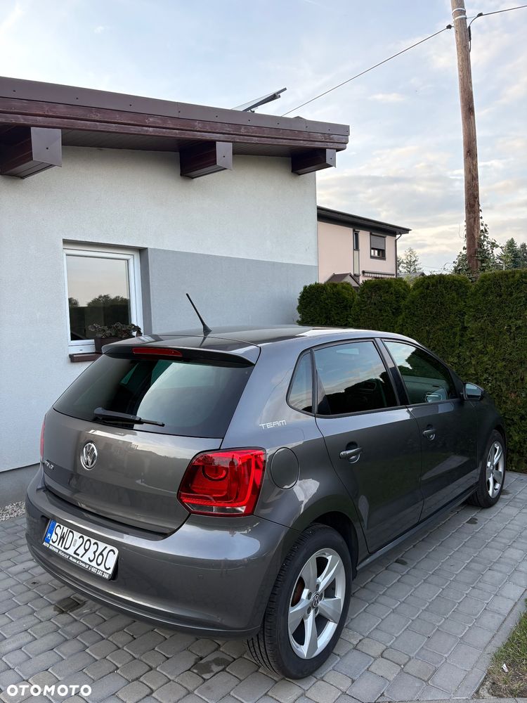 Volkswagen Polo - 5