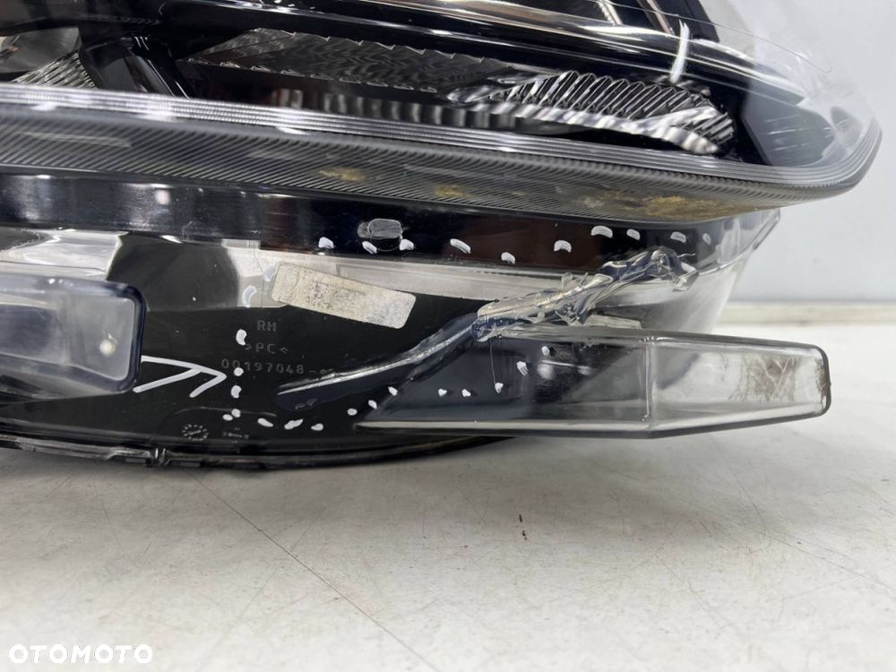 Lampa reflektor Citroen Jumpy III SpaceTourer Scudo Vivaro C 16r.- Prawa przednia H7 H15 9808567680 - 12