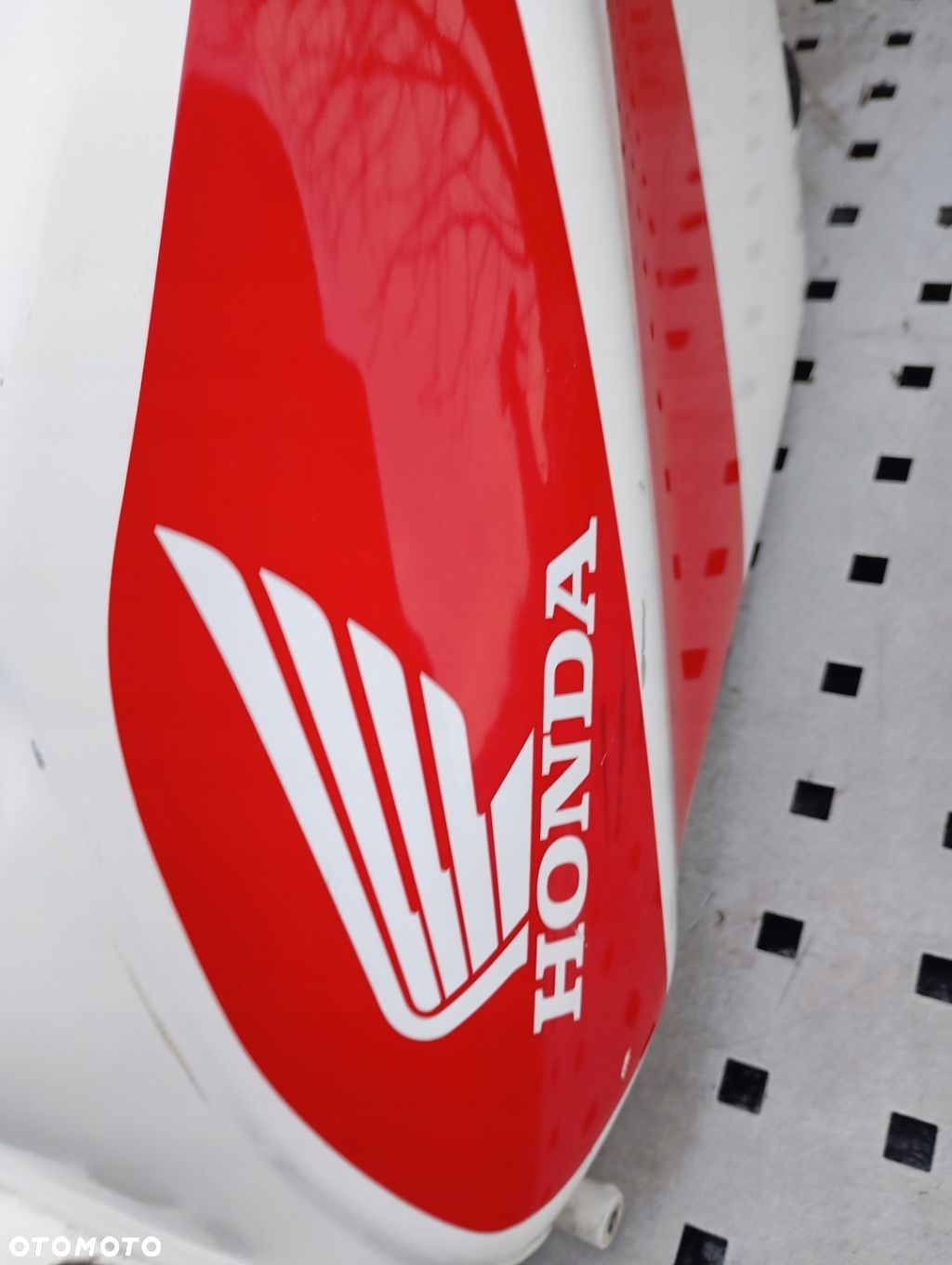 Zbiornik paliwa bak Honda CBR 125 R - 1