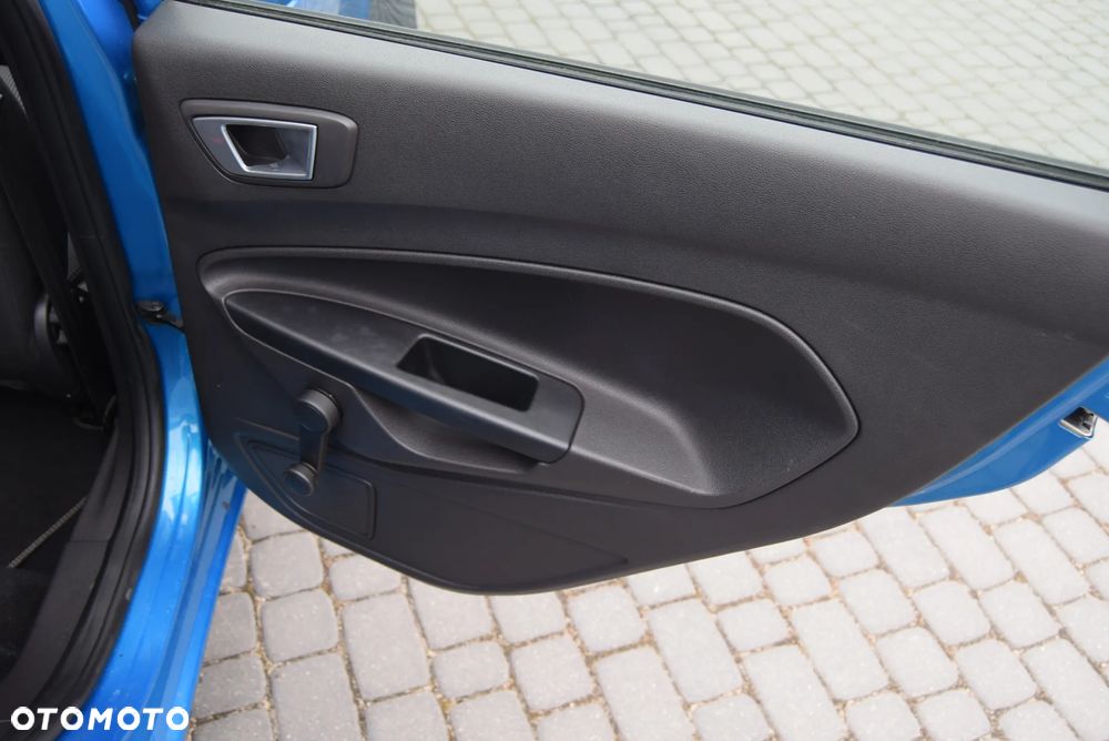 Ford Fiesta 1.5 TDCi Celebration - 24