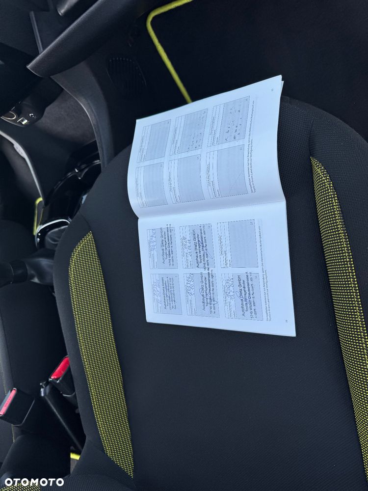 Toyota Aygo x mit x-business Paket - 38